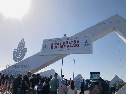 SİVAS GÜNLERİNDE YENİKAPIDAYDIK